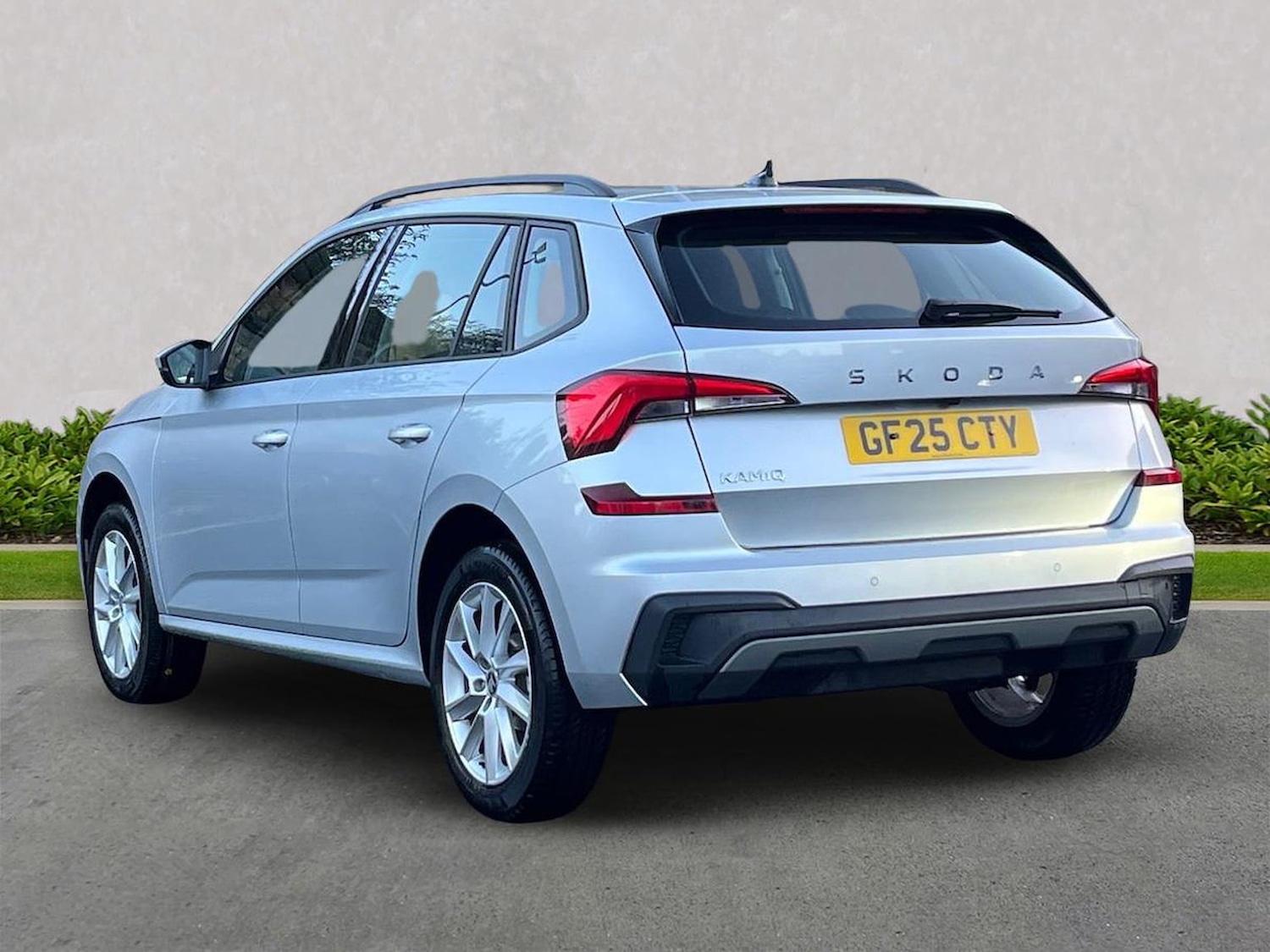 Used Skoda Kamiq 2025 for sale - 76741224: Photo 2