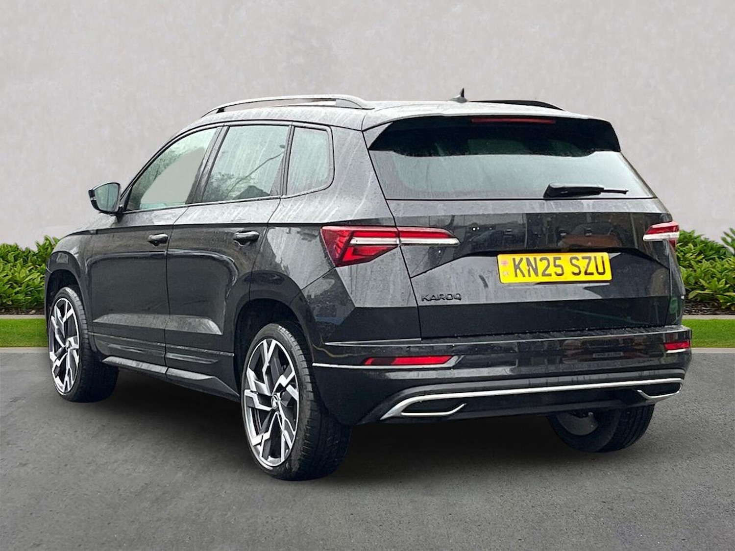 Used Skoda Karoq 2025 for sale - 77715385: Photo 2