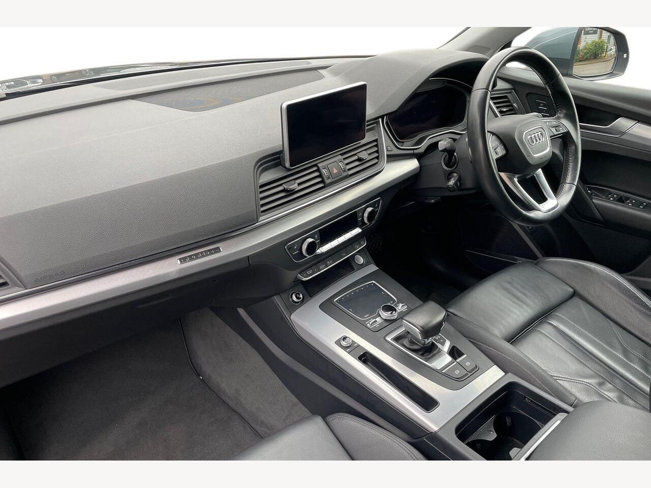 Used Audi Q5 2017 for sale - 76966372: Photo 2