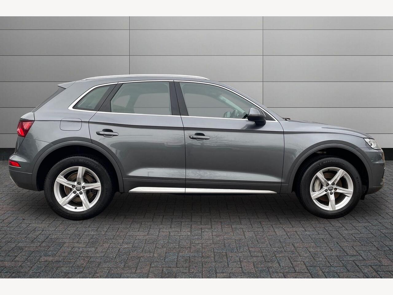 Used Audi Q5 2017 for sale - 76966372: Photo 4