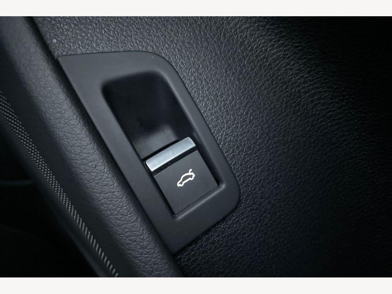 Used Audi Q8 2020 for sale - 77050888: Photo 25