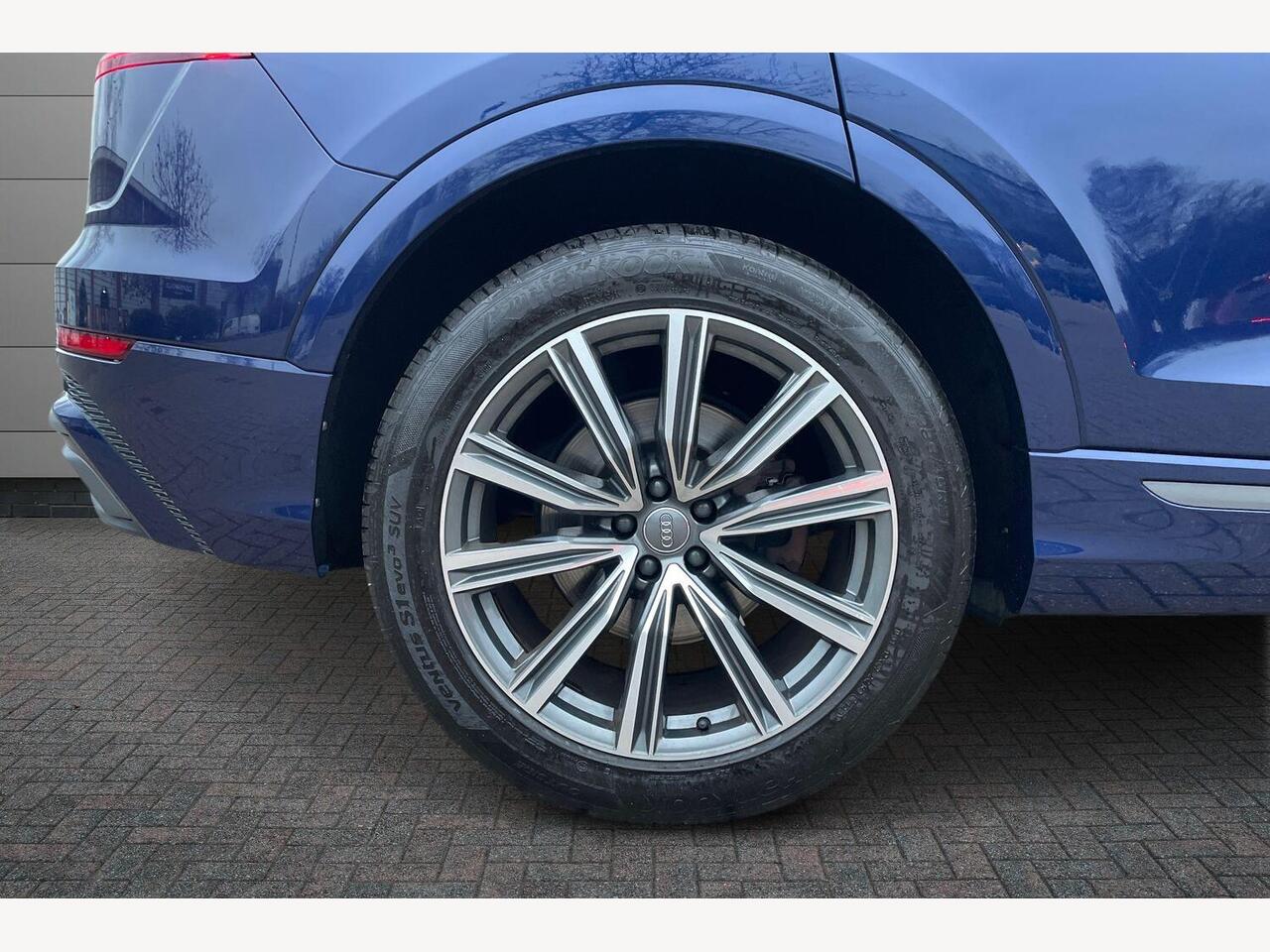 Used Audi Q8 2020 for sale - 77050888: Photo 5