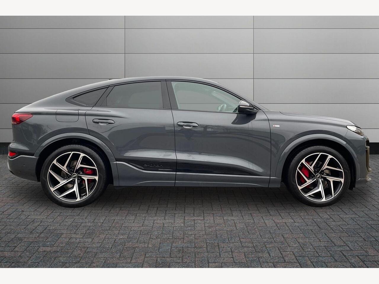 Used Audi Q6 e-tron 2025 for sale - 77164039: Photo 4