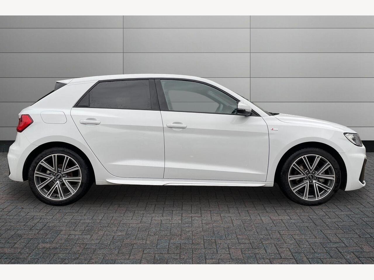 Used Audi A1 2025 for sale - 76623668: Photo 4