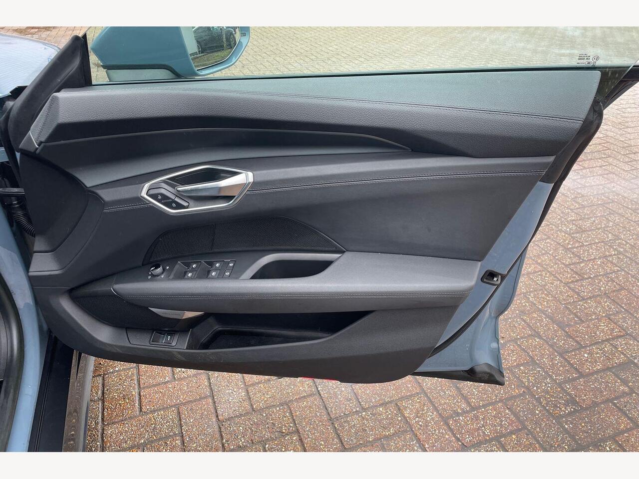 Used Audi e-tron GT 2022 for sale - 77498334: Photo 15