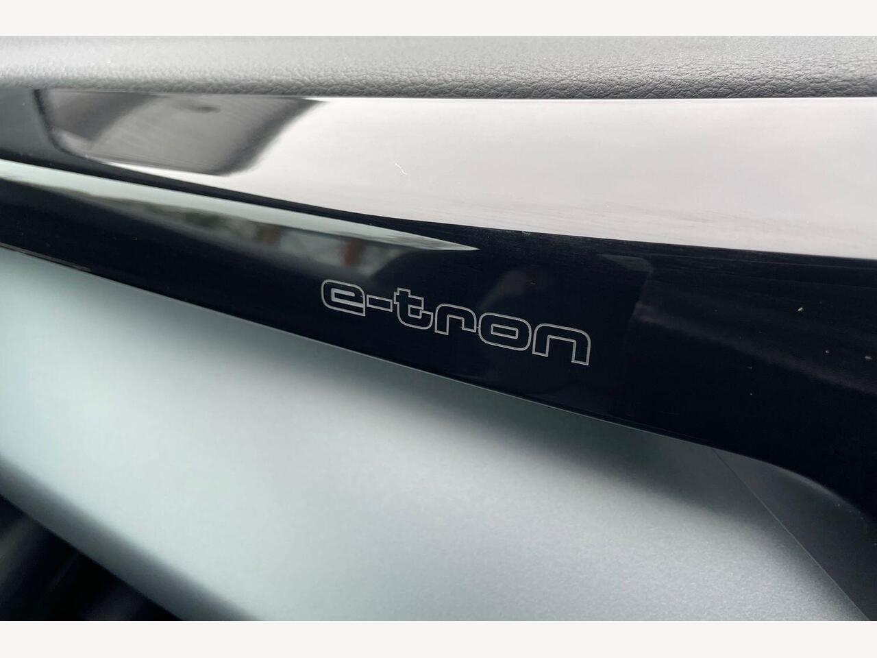 Used Audi e-tron GT 2022 for sale - 77498334: Photo 17