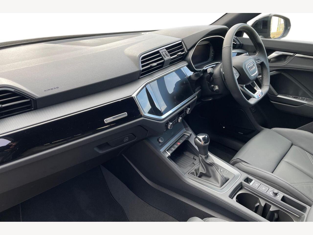 Used Audi Q3 2025 for sale - 77413533: Photo 2