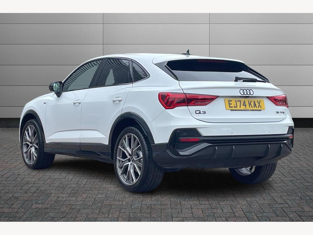 Used Audi Q3 2025 for sale - 76680659: Photo 3