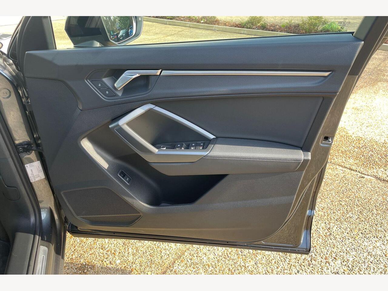 Used Audi Q3 2025 for sale - 77685570: Photo 14