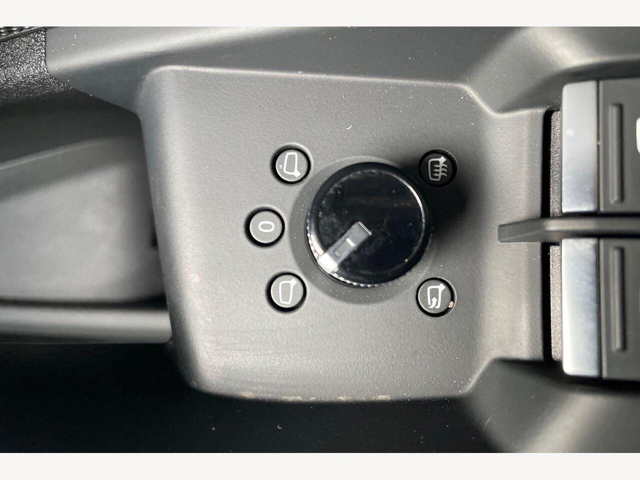 Used Audi Q8 2023 for sale - 76676833: Photo 25