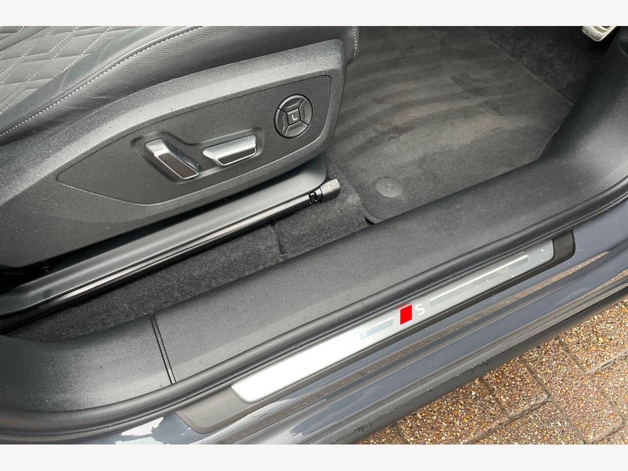 Used Audi Q6 e-tron 2025 for sale - 78141190: Photo 15