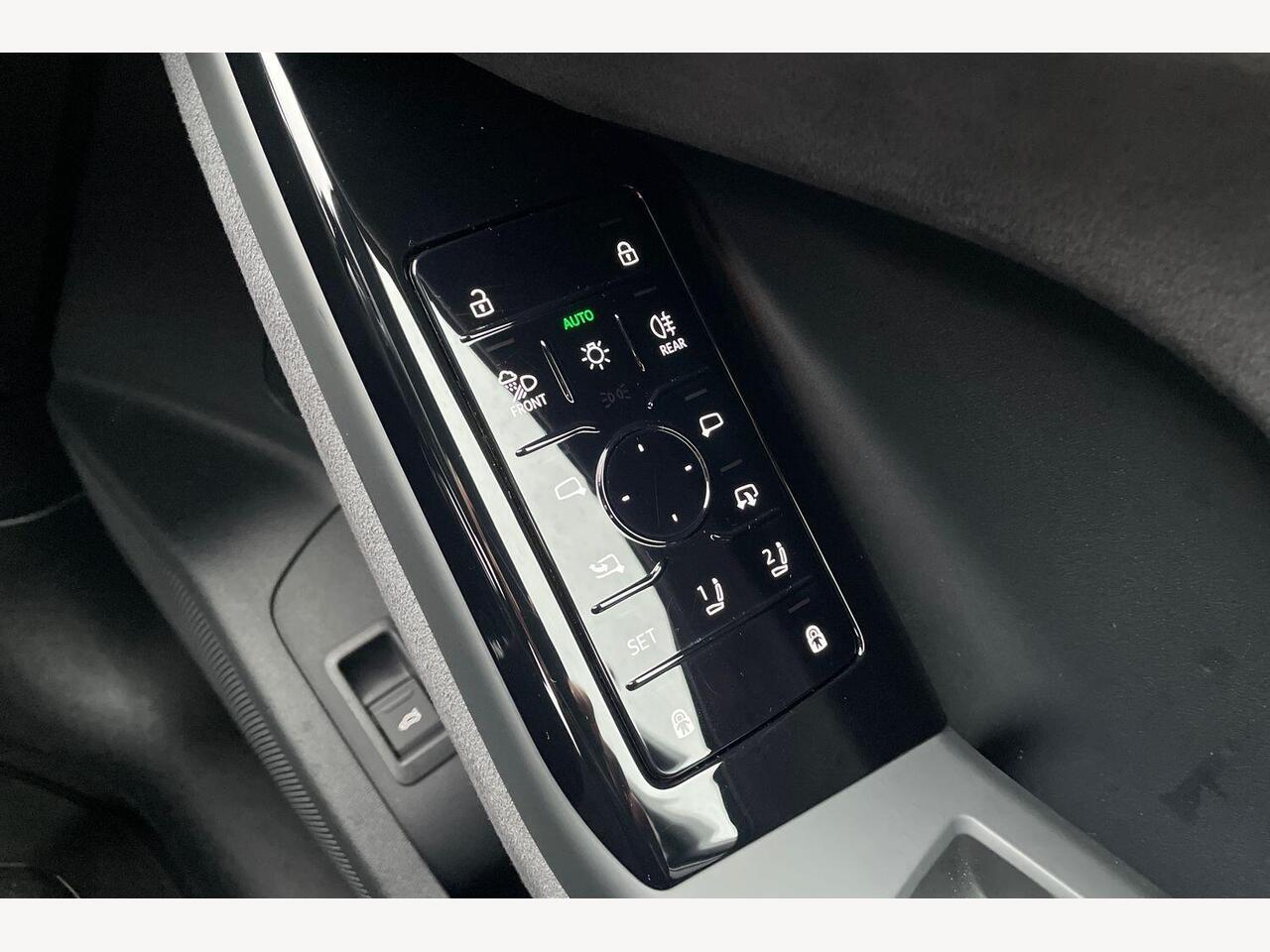 Used Audi Q6 e-tron 2025 for sale - 78141190: Photo 25