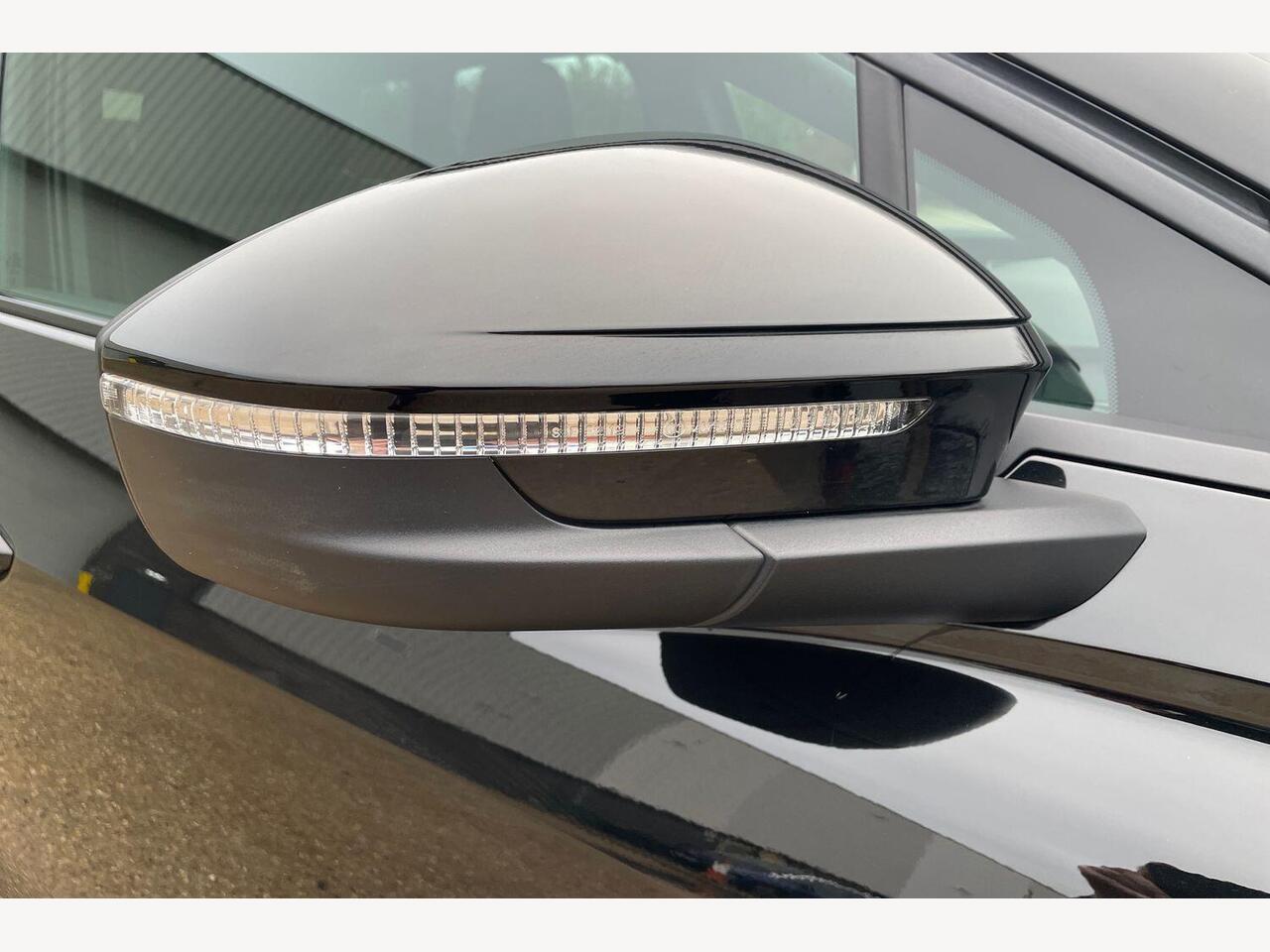 Used Audi Q4 e-tron 2025 for sale - 77698004: Photo 13