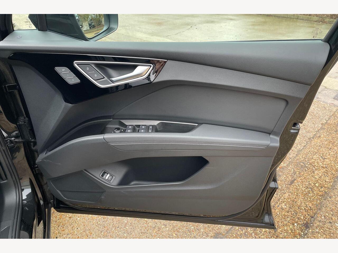 Used Audi Q4 e-tron 2025 for sale - 77698004: Photo 14