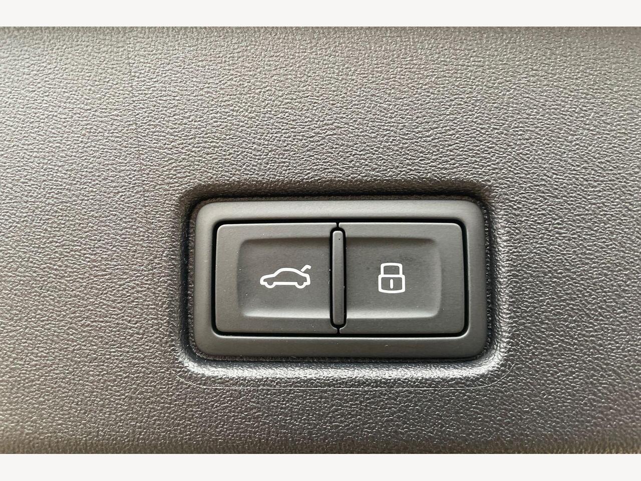 Used Audi Q4 e-tron 2025 for sale - 77698004: Photo 18