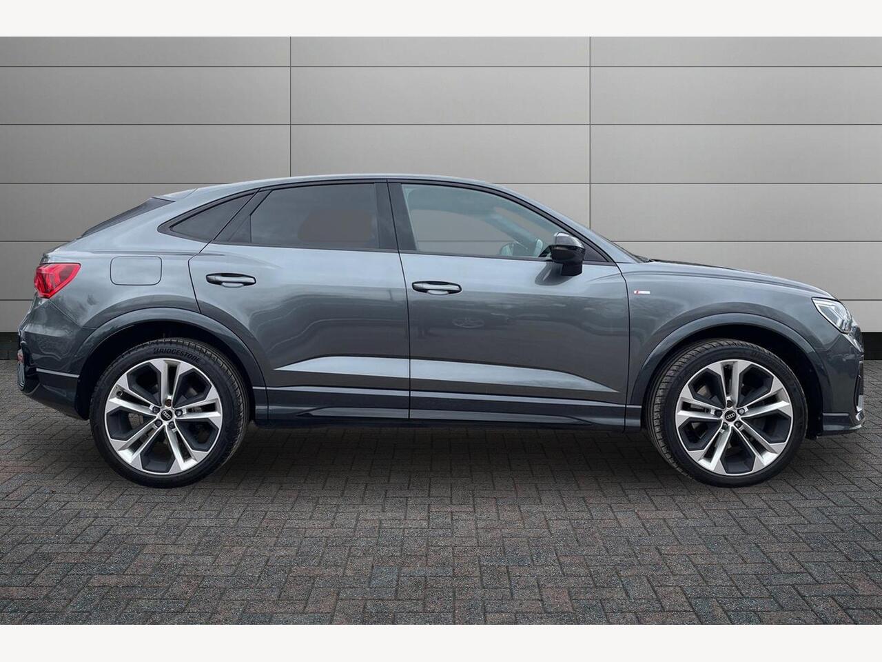 Used Audi Q3 2023 for sale - 78070893: Photo 4