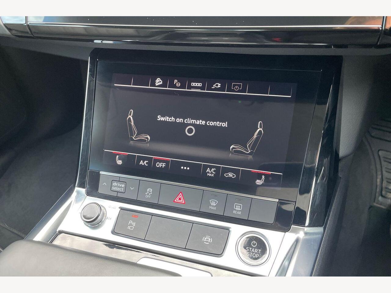 Used Audi Q8 2023 for sale - 77009974: Photo 15