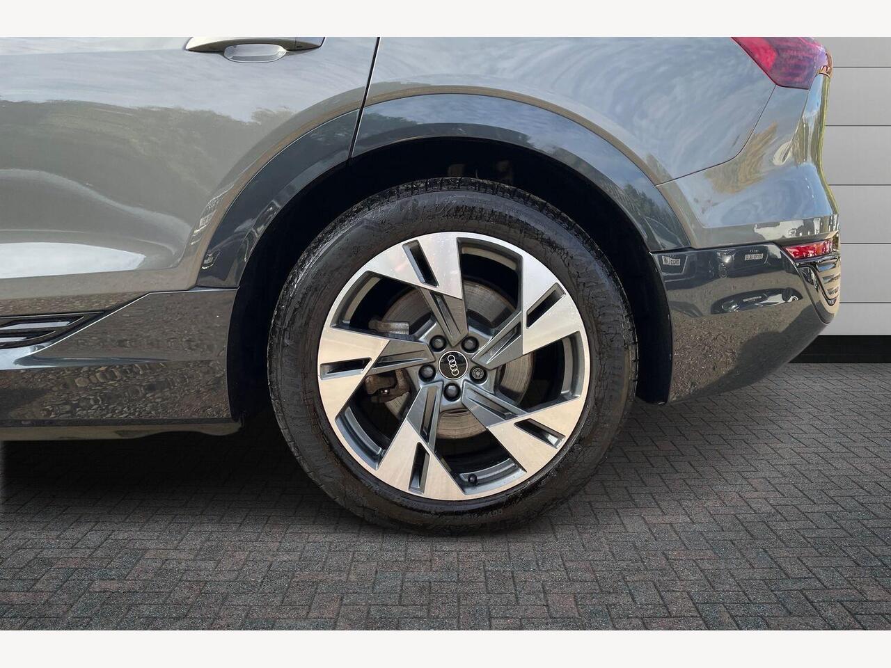 Used Audi Q8 2023 for sale - 77009974: Photo 5