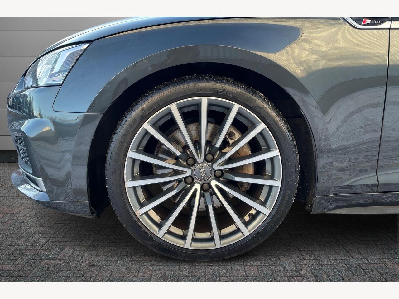 Used Audi A5 2018 for sale - 77145529: Photo 5