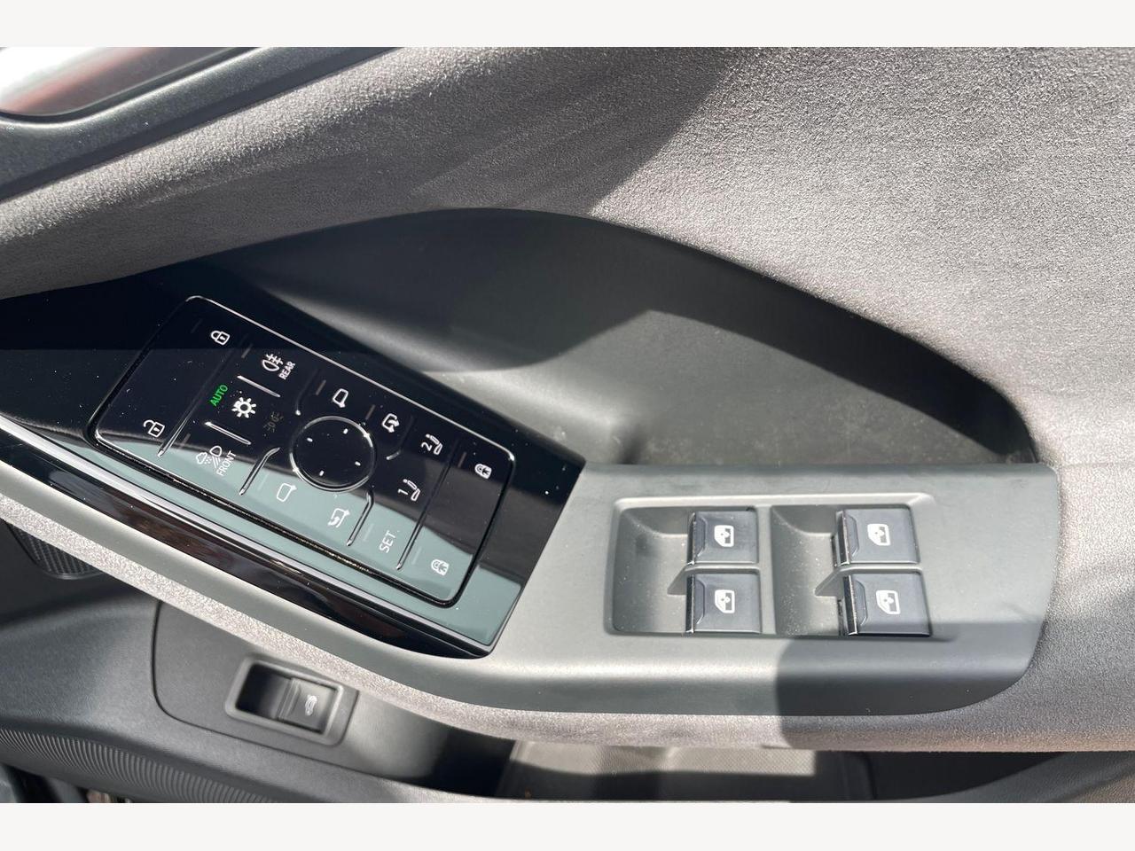 Used Audi Q6 e-tron 2025 for sale - 76680183: Photo 18