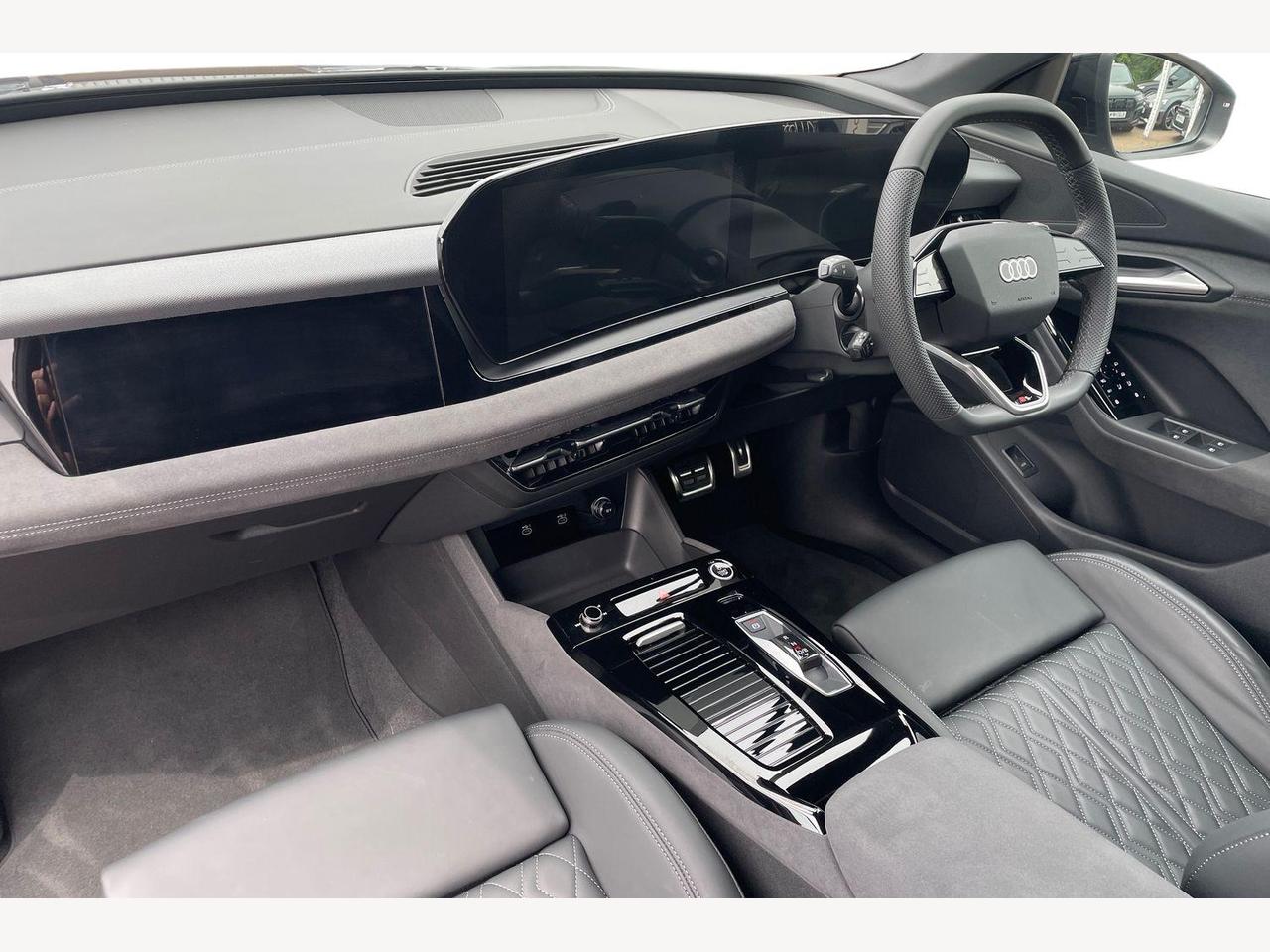 Used Audi Q6 e-tron 2025 for sale - 76680183: Photo 2