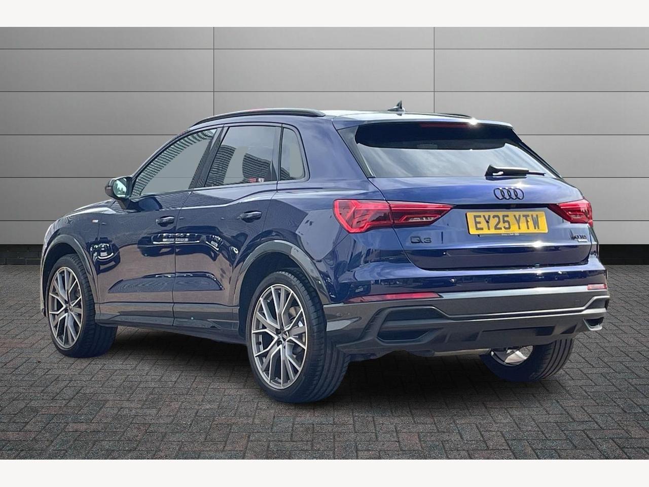 Used Audi Q3 2025 for sale - 76679946: Photo 3