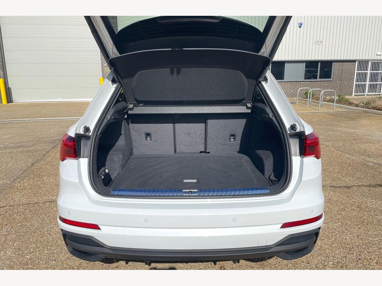 Used Audi Q3 2024 for sale - 77927042: Photo 12