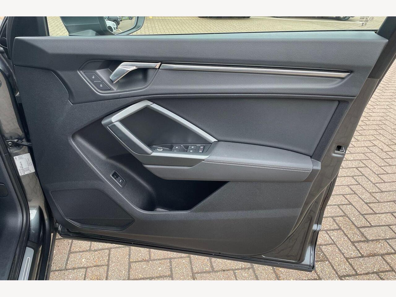 Used Audi Q3 2023 for sale - 77332706: Photo 14