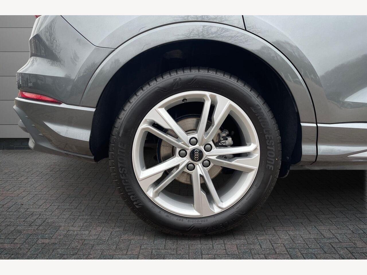 Used Audi Q3 2023 for sale - 77332706: Photo 5