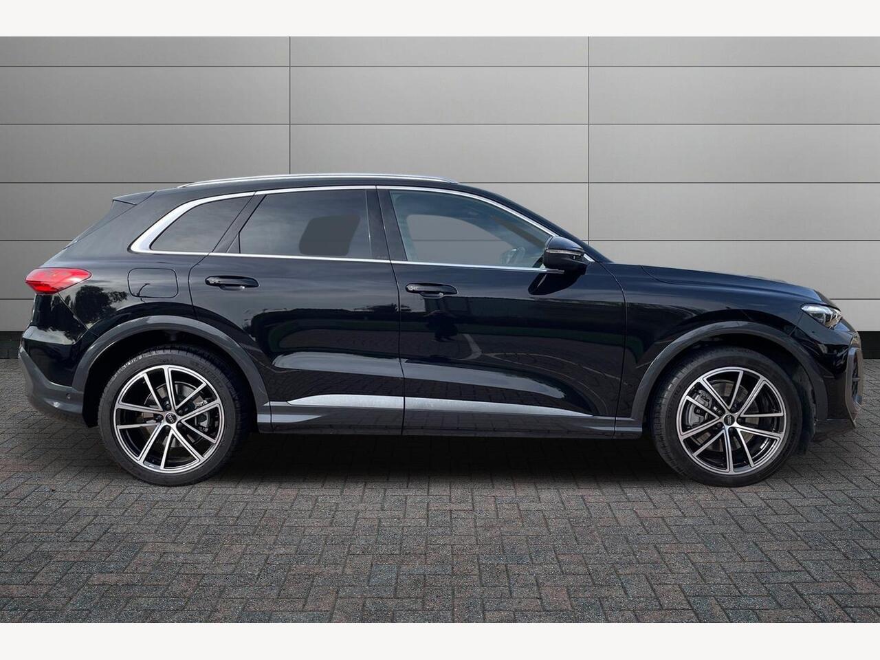 Used Audi Q5 2025 for sale - 76678210: Photo 4