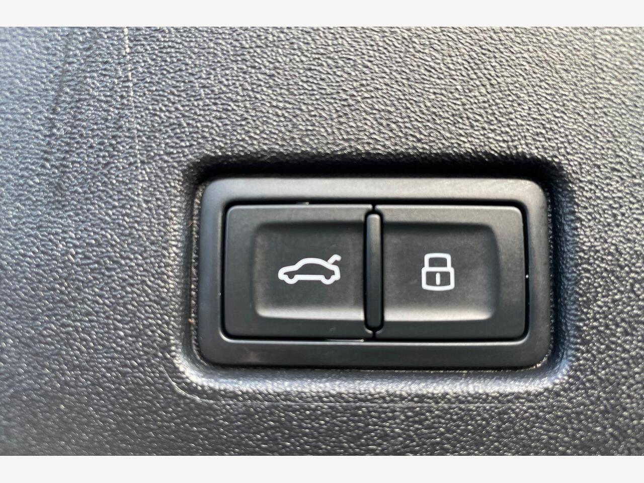 Used Audi Q4 e-tron 2024 for sale - 76955555: Photo 18