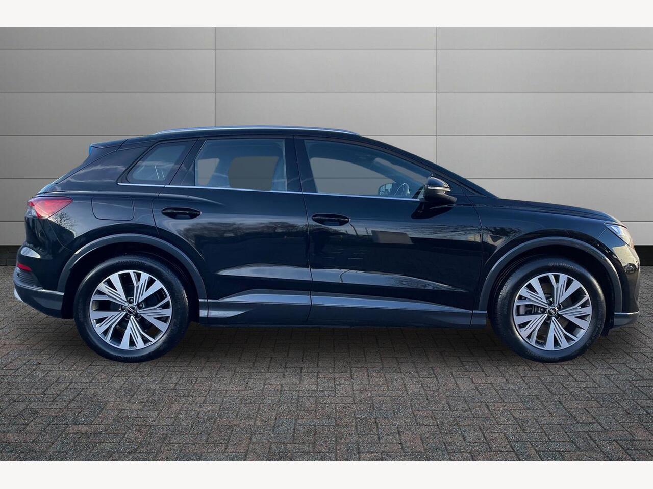 Used Audi Q4 e-tron 2024 for sale - 76955555: Photo 4