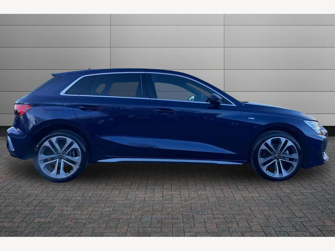 Used Audi A3 2025 for sale - 76680157: Photo 4