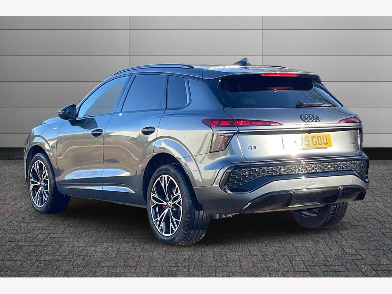 Used Audi Q3 2025 for sale - 77885230: Photo 3