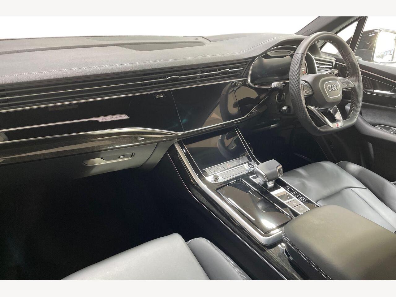 Used Audi Q7 2025 for sale - 77638118: Photo 2