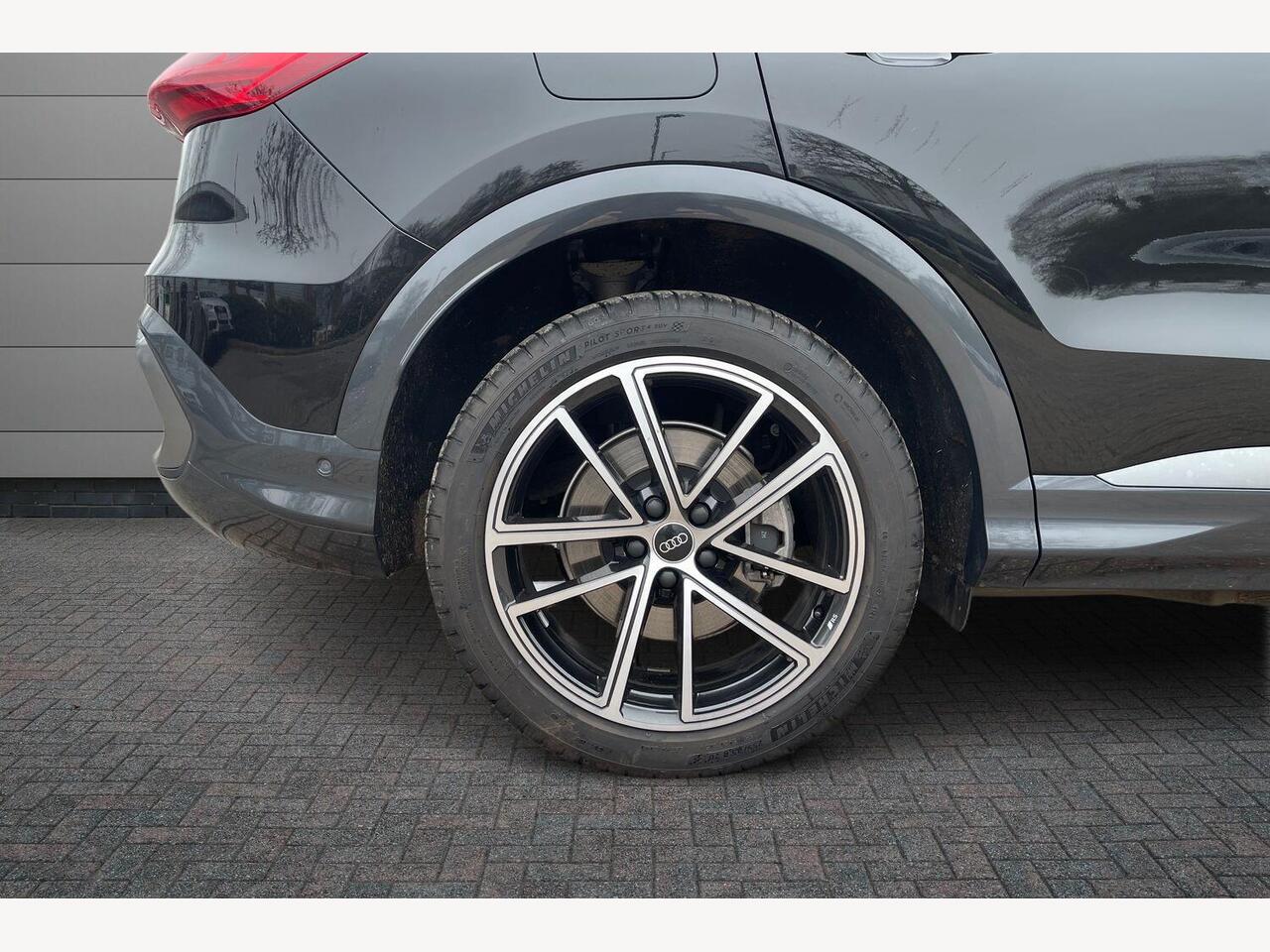 Used Audi Q5 2025 for sale - 77785857: Photo 5