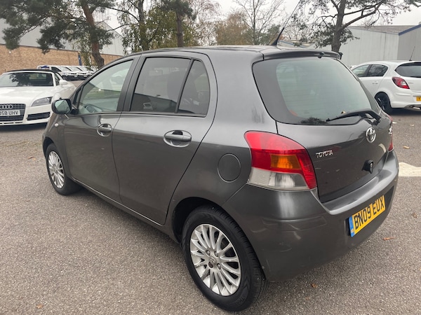 Used Toyota Yaris 2009 for sale - 72857014: Photo 4