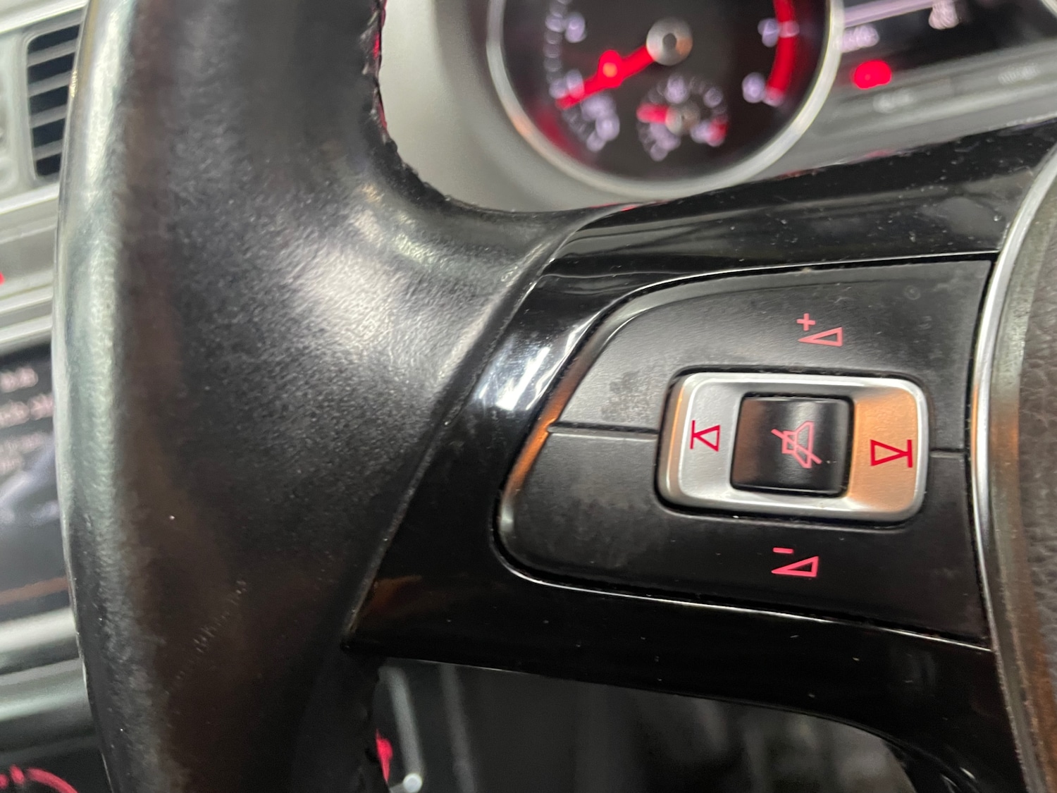 Used Volkswagen Polo 2014 for sale - 73824047: Photo 13