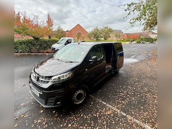Vauxhall - Vivaro