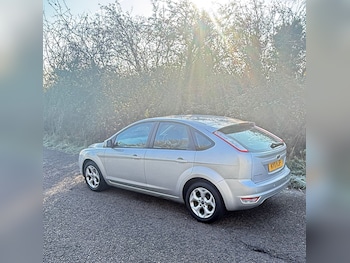Used Ford Focus 2011 for sale - 76671142: Photo