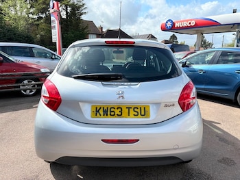 Used Peugeot 208 2014 for sale - 78341759: Photo