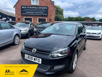 Used Volkswagen Polo 2010 for sale - 79058899: Photo
