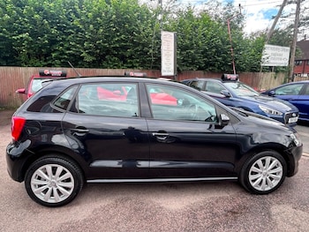 Used Volkswagen Polo 2010 for sale - 79058899: Photo