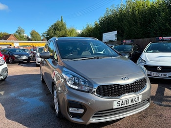 Used Kia Carens 2018 for sale - 78341746: Photo