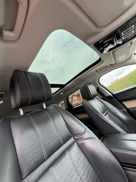 Used Land Rover Range Rover Velar 2017 for sale - 76855320: Photo 12