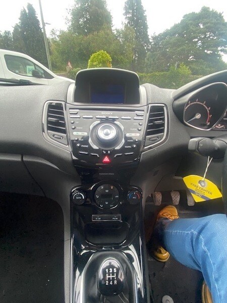 Used Ford Fiesta 2015 for sale - 77668156: Photo 15