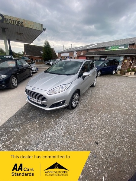 Used Ford Fiesta 2015 for sale - 77668156: Photo 2