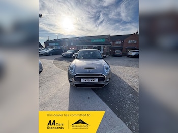 2016 - COOPER SD-MANUAL-SAT NAVIGATION-VERY SOUGHT AFTER VEHICLE IN METALLIC SILVE