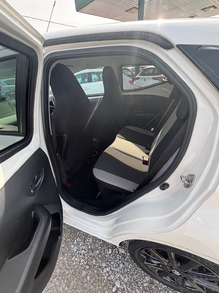 Used Toyota AYGO 2018 for sale - 78201360: Photo 15