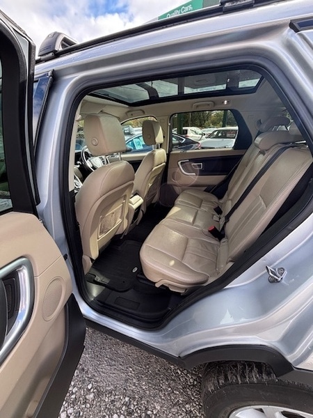 Used Land Rover Discovery Sport 2016 for sale - 76323836: Photo 14